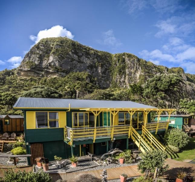 Punakaiki Beach Hostel Exterior photo