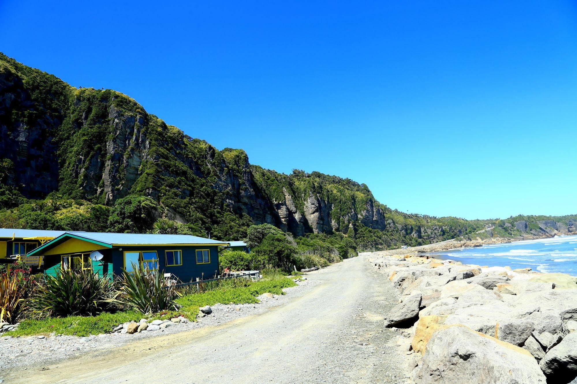 Punakaiki Beach Hostel Exterior photo