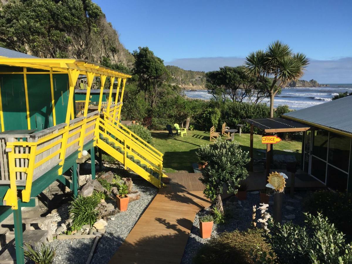 Punakaiki Beach Hostel Exterior photo